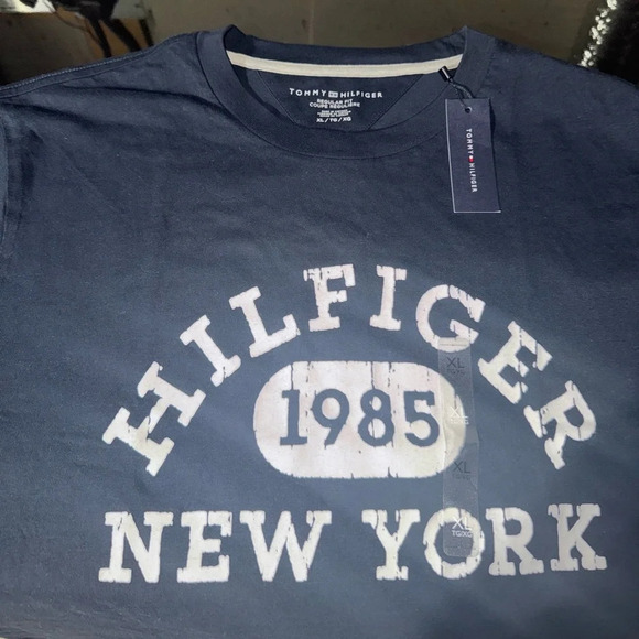 Tommy Hilfiger T-shirt - Picture 3 of 3